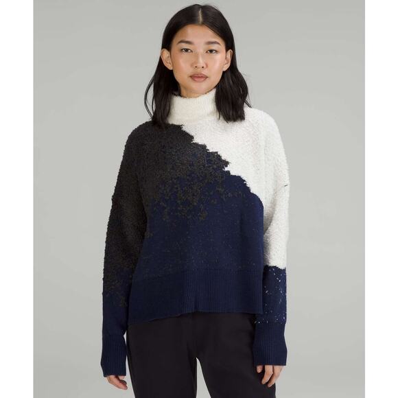 Lululemon Ombré Knit Textured Turtleneck Sweater Womens 12 White Blue Gray - Picture 1 of 8